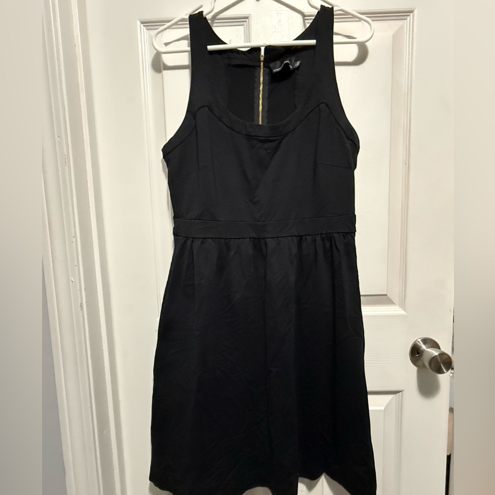 Women’s black Cynthia Rowley dress